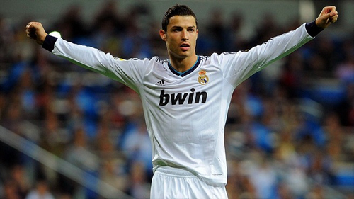 NBA杯战报：东契奇35+11，湖人129-119击败独行侠（NBA季中赛快讯：东契奇35+11，湖人129-119力克独行侠）