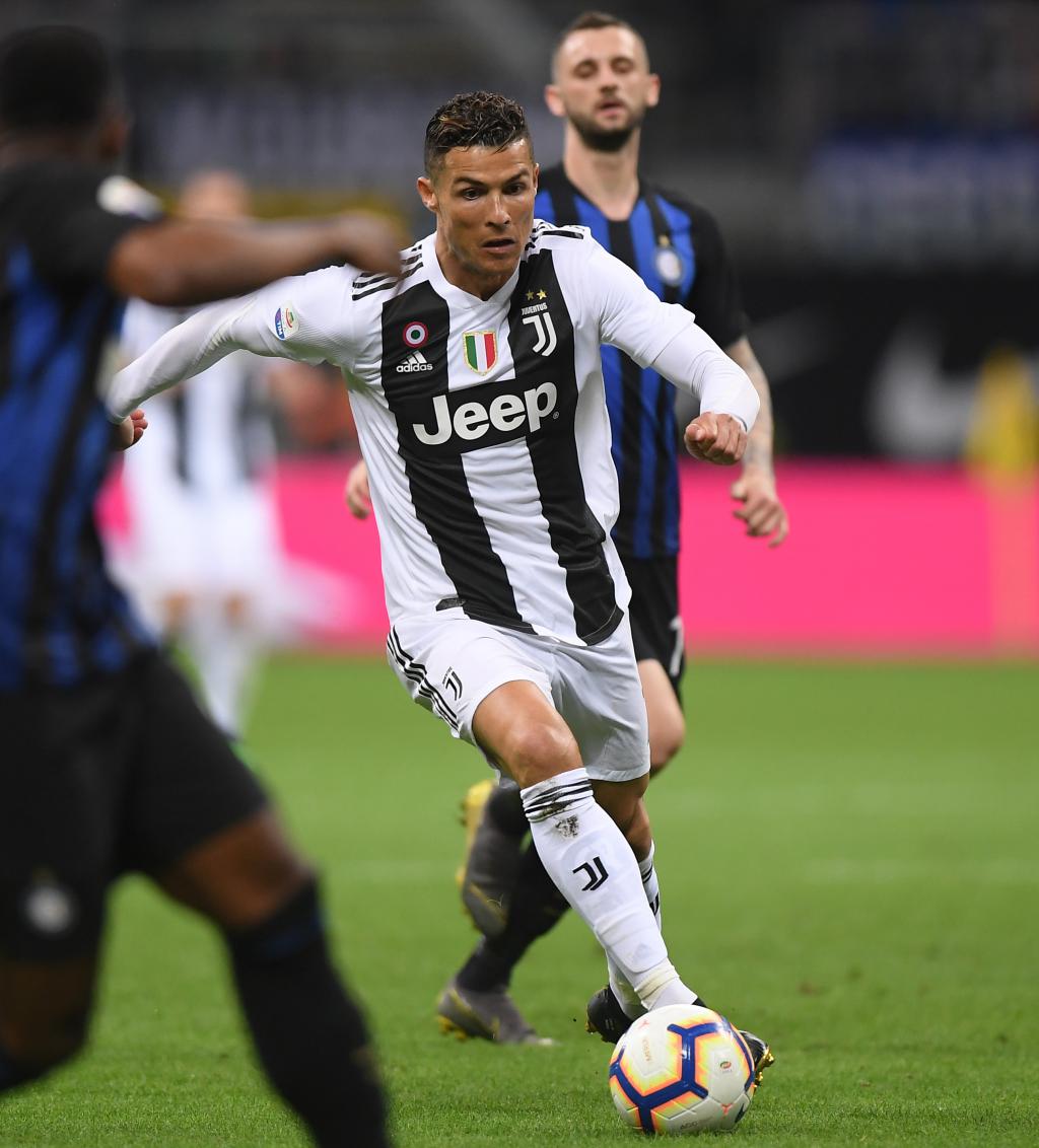 弗里克谈巴萨伤病危机，18岁库巴西创西甲传球纪录（巴萨陷入伤病潮，弗里克发声；18岁库巴西刷新西甲传球纪录）