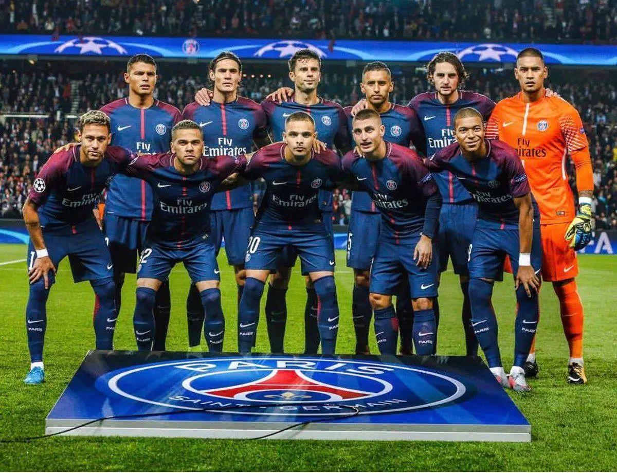 德转33岁+球员身价前10：萨拉赫4500万第1，梅西第7，C罗第9（德转公布33岁以上球员身价前十：萨拉赫4500万居首，梅西第7、C罗第9）