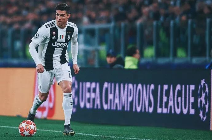 克勒舍谈法鹰转会策略：俱乐部理念清晰，清楚哪些球员能执行（克勒舍解读法鹰引援方针：俱乐部思路明确，清楚哪些球员能贯彻）