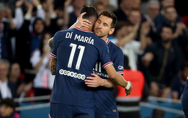 足球巴萨新星闪耀西甲，媒体：未来属于他（巴萨新星西甲大放异彩，媒体称他的时代已来）