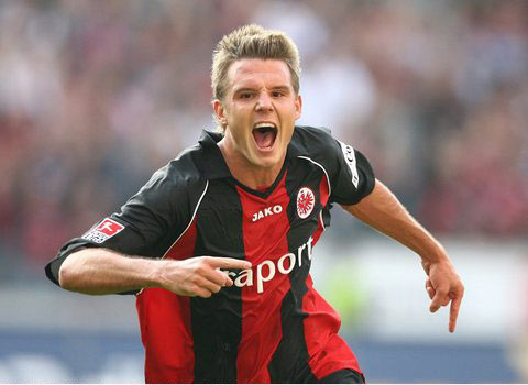 徐尚：我建议并支持邵佳一竞聘国足主帅，希望他到更高的舞台（徐尚：倡议并力挺邵佳一竞聘国足主帅，盼其迈向更高舞台）