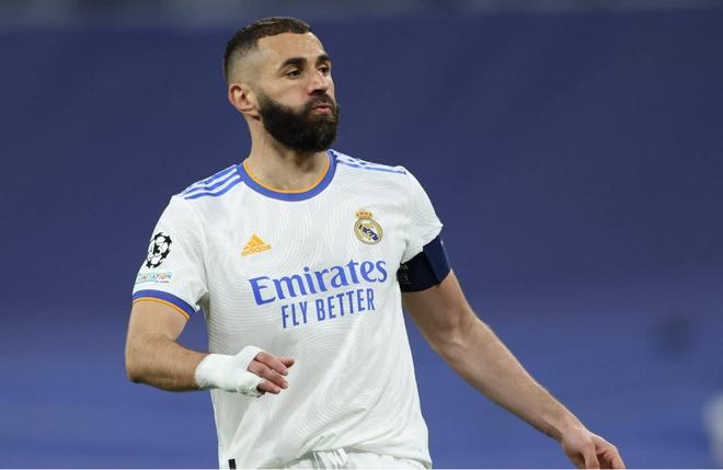 足球报：铁人引进邦本宜裕是庄毅慧眼识珠，明年续约问题不大（足球报：庄毅慧眼相中邦本宜裕，铁人明年续约基本无虞）