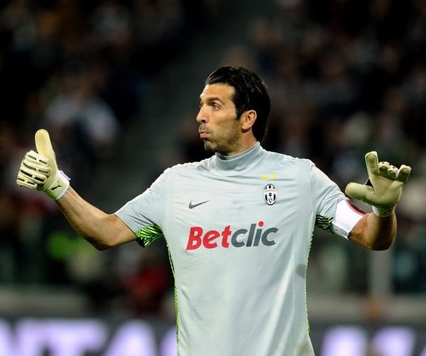 我又拥有新球衣啦！葡萄牙2026世界杯特别款球衣...（葡萄牙2026世界杯特别版球衣入手！）