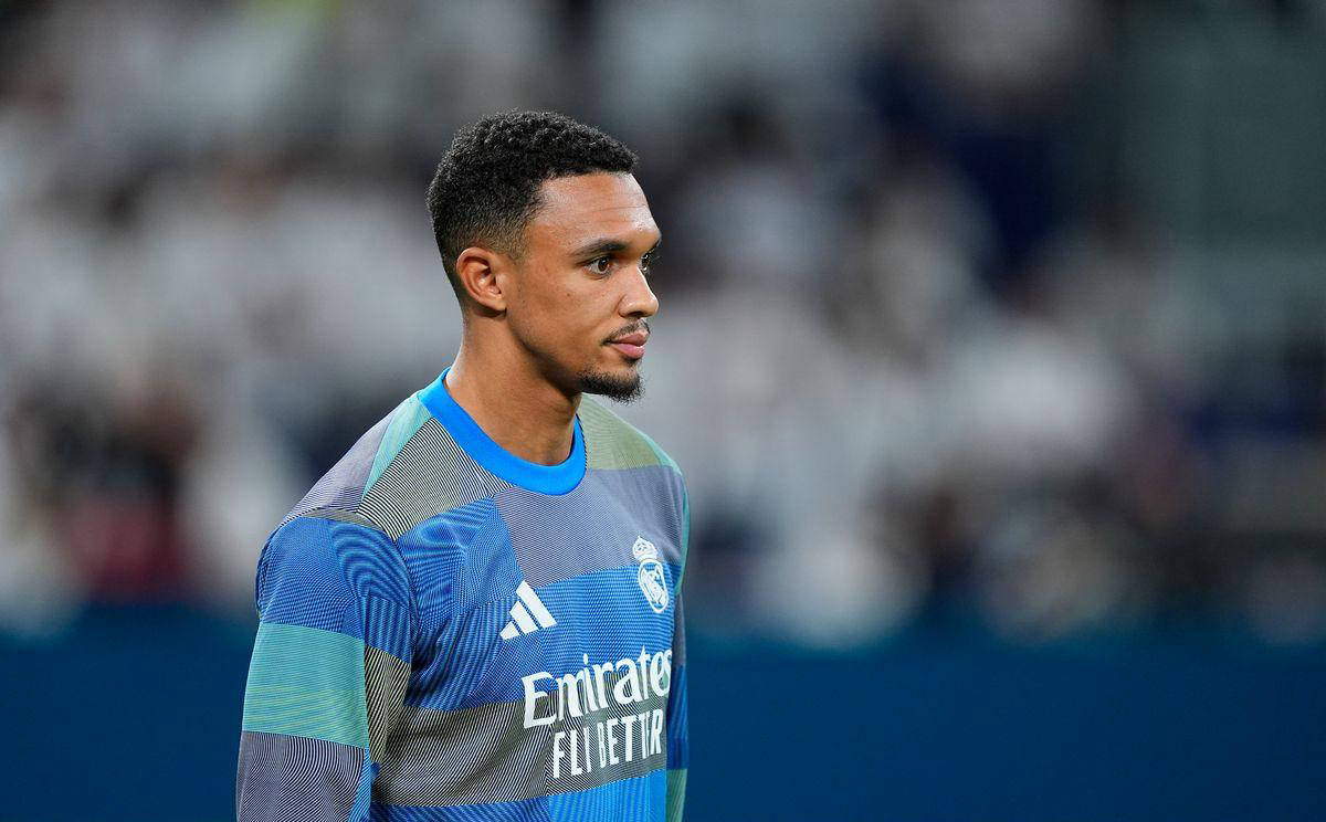 图片报：多特一直密切关注桑乔，正权衡冬窗转会是否合理（图片报：多特持续关注桑乔，评估冬窗引进是否合适）